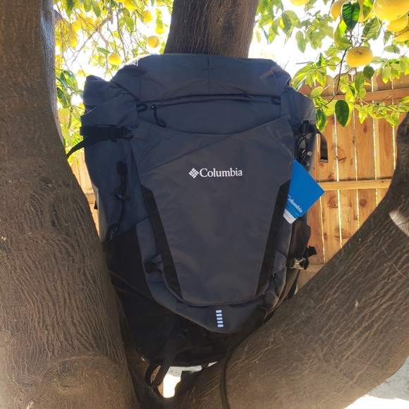 Columbia Unisex Wildwood Frame II Hiking Travel Backback - Picture 12 of 16